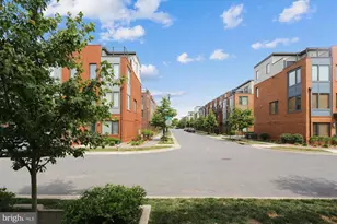 8060 Red Hook St, Rockville, MD 20855 - Photo 54