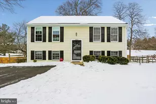 18112 Kodella Ct, Gaithersburg, MD 20877 - Photo 2