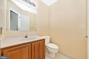 10134 Sterling Terrace, Rockville, MD 20850 - Photo 28