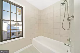 18708 Caledonia Ct, Germantown, MD 20874 - Photo 16