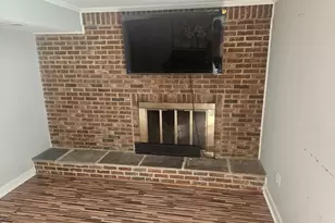 15209 Bunchberry Ct, North Potomac, MD 20878 - Photo 2