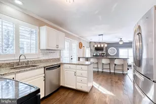 18425 Snowberry Way, Olney, MD 20832 - Photo 8