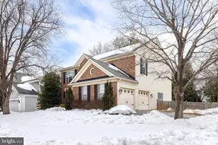 18425 Snowberry Way, Olney, MD 20832 - Photo 2