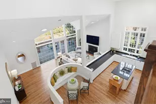 10033 Chartwell Manor, Potomac, MD 20854 - Photo 12