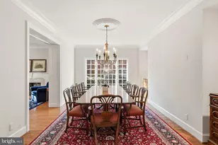 10033 Chartwell Manor, Potomac, MD 20854 - Photo 4