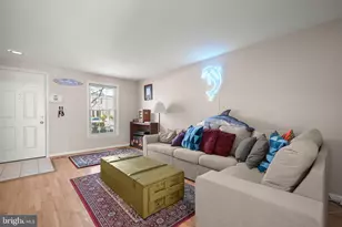 20605 Pruitt Ct, Montgomery Village, MD 20886 - Photo 10