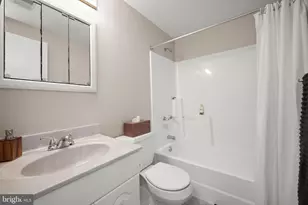 20605 Pruitt Ct, Montgomery Village, MD 20886 - Photo 34