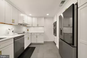 4601 N Park Ave, Chevy Chase, MD 20815 - Photo 6