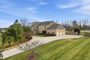 10408 Bit and Spur Ln, Potomac, MD 20854 - Photo 2