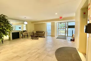 10300 Westlake Dr, Bethesda, MD 20817 - Photo 18