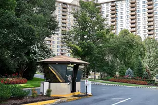 5225 Pooks Hill Rd, Bethesda, MD 20814 - Photo 18