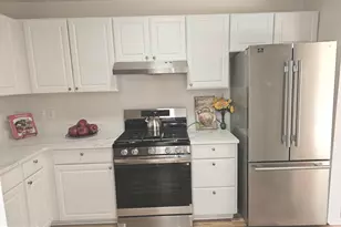 18 Monroe St, Rockville, MD 20850 - Photo 10