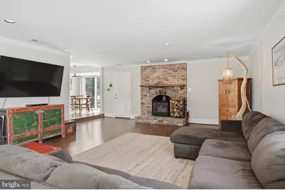 5700 Lake Christopher Drive, Rockville, MD 20855 - Photo 8