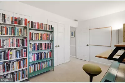 5700 Lake Christopher Drive, Rockville, MD 20855 - Photo 32