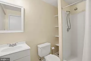 5700 Lake Christopher Dr, Rockville, MD 20855 - Photo 40