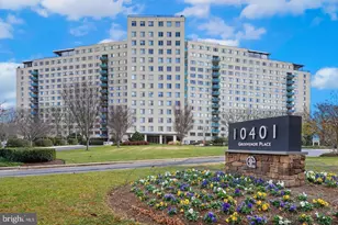 10401 Grosvenor Pl, Rockville, MD 20852 - Photo 2