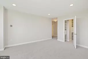10401 Grosvenor Pl, Rockville, MD 20852 - Photo 40