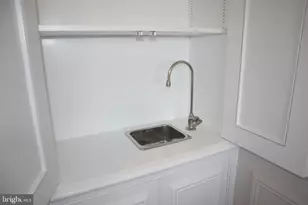 10401 Grosvenor Pl, Rockville, MD 20852 - Photo 36