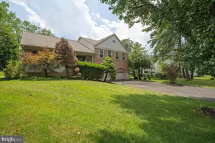 10 Pinto Ct, Rockville, MD 20850 - Photo 2