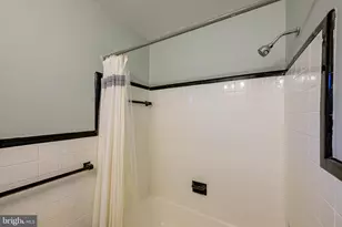 9848 Hollow Glen Pl, Silver Spring, MD 20910 - Photo 28