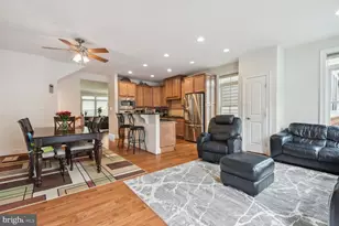 124 Liriope Place, Gaithersburg, MD 20878 - Photo 4