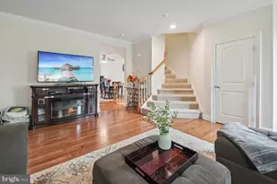 124 Liriope Place, Gaithersburg, MD 20878 - Photo 2