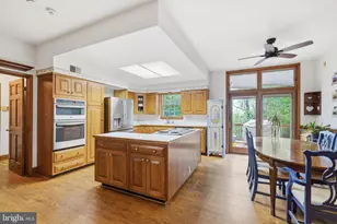22301 Flintridge Dr, Brookeville, MD 20833 - Photo 10