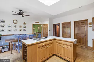 22301 Flintridge Dr, Brookeville, MD 20833 - Photo 12