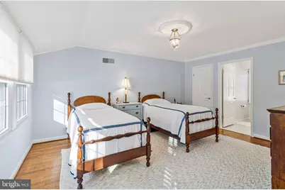 4512 Tournay Road, Bethesda, MD 20816 - Photo 34