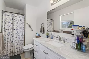 13832 Dowlais Dr, Rockville, MD 20853 - Photo 24