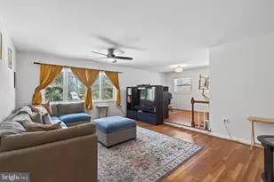 13832 Dowlais Dr, Rockville, MD 20853 - Photo 10