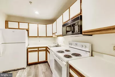 18401 Guildberry Drive #104, Gaithersburg, MD 20879 - Photo 2