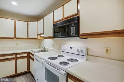 18401 Guildberry Drive #104, Gaithersburg, MD 20879 - Photo 14