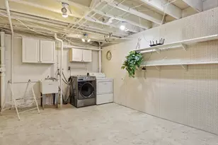 8818 Cold Spring Rd, Potomac, MD 20854 - Photo 42