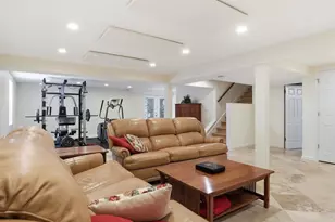 8818 Cold Spring Rd, Potomac, MD 20854 - Photo 40