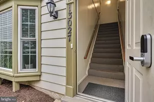 13027 Shadyside Ln, Germantown, MD 20874 - Photo 2