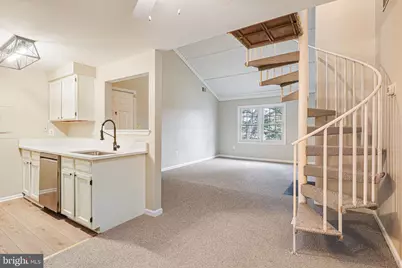13027 Shadyside Lane #12-207, Germantown, MD 20874 - Photo 6
