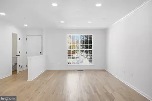 10 Cottage Field Ct, Germantown, MD 20874 - Photo 6