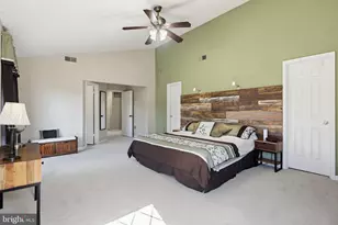 18906 Lindenhouse Rd, Gaithersburg, MD 20879 - Photo 22