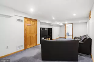 18906 Lindenhouse Rd, Gaithersburg, MD 20879 - Photo 38