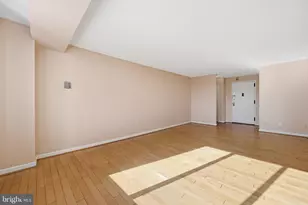 5225 Pooks Hill Rd, Bethesda, MD 20814 - Photo 10