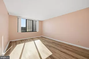 5225 Pooks Hill Rd, Bethesda, MD 20814 - Photo 6