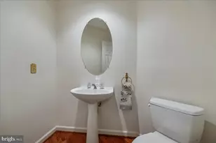 11417 Cedar Ridge Dr, Potomac, MD 20854 - Photo 18