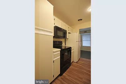 7900 Coriander Drive #303, Gaithersburg, MD 20879 - Photo 2