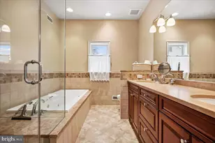 8008 Aberdeen Rd, Bethesda, MD 20814 - Photo 30