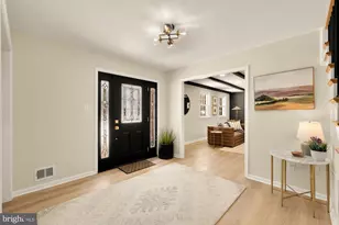 11708 Stonewood Ln, North Bethesda, MD 20852 - Photo 4