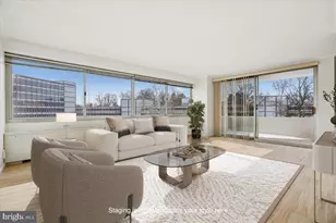 4515 Willard Ave, Chevy Chase, MD 20815 - Photo 4