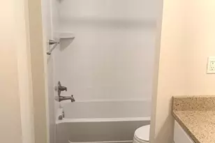 5700 Chapman Mill Dr, Rockville, MD 20852 - Photo 12