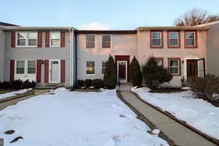 11181 Captain's Walk Ct, North Potomac, MD 20878 - Photo 16