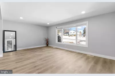 19104 Bloomfield Road, Olney, MD 20832 - Photo 2